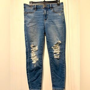 Distressed American Eagle Jeans | X-Short Length 💁🏻‍♀️